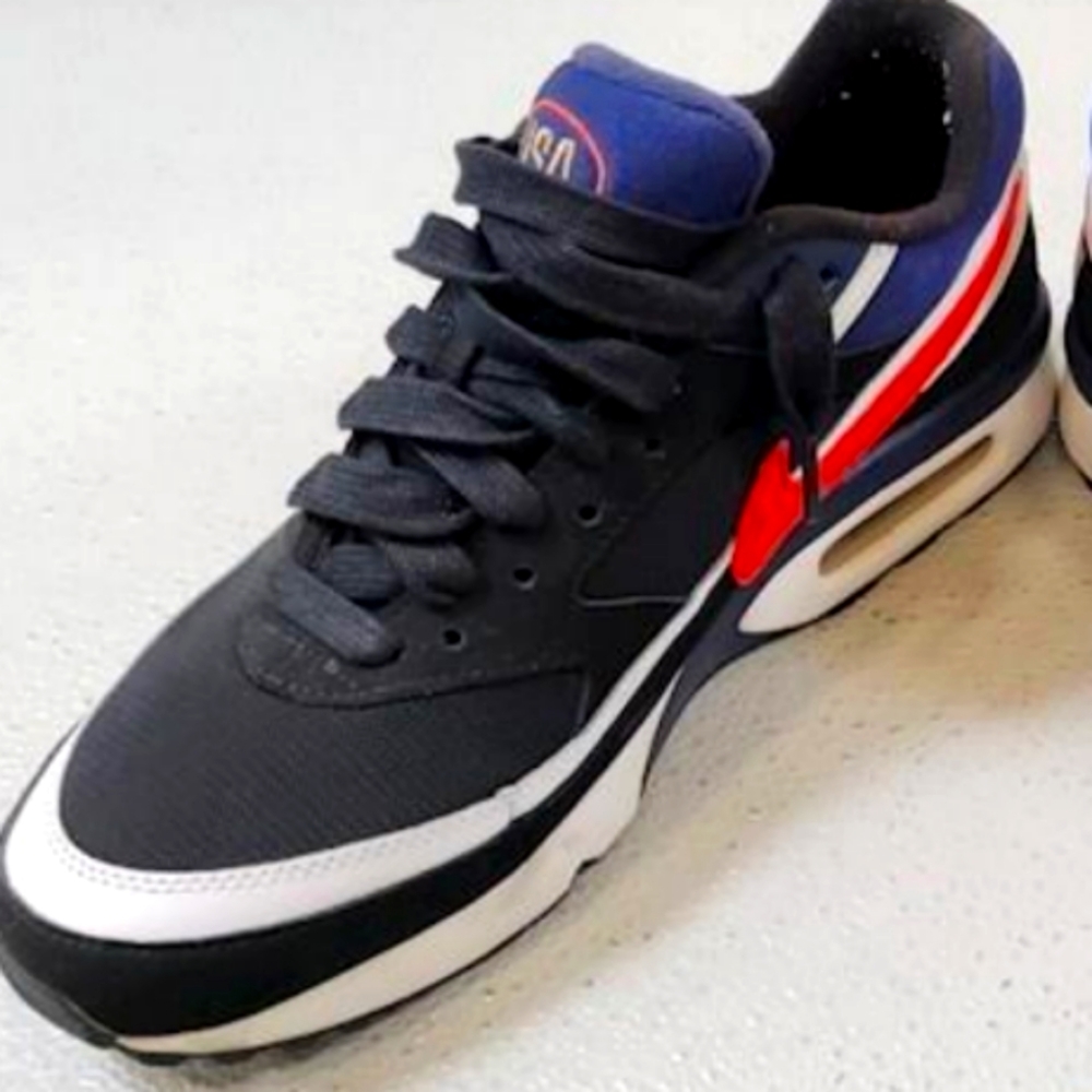 Nike Air Max Olympic size 9